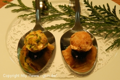 Amuse, Sprung in den Mund - Foie Gras im Nußmantel