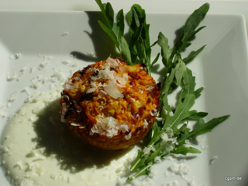 Möhrentörtchen mit Joghurt-Sauce