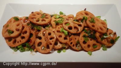 Lotuswurzel auf selbstgekeimten Sprossen