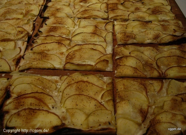 Flammekuchen mit Apfel und Calvados